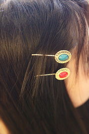 波西米亞風(fēng)情點(diǎn)睛之筆 韓版小巧圓形寶石發(fā)夾熱銷(xiāo)探秘